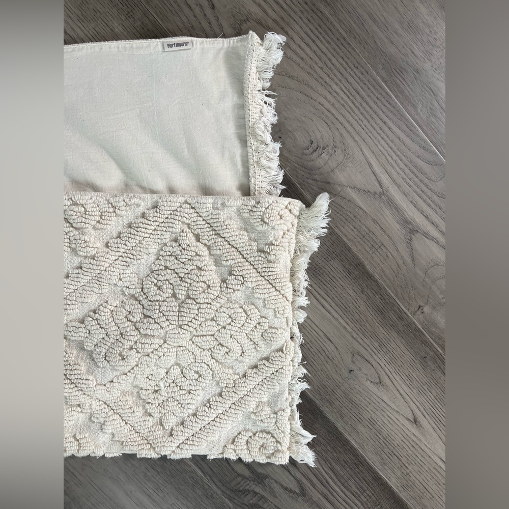 Pier 1 Cream Diamond Pattern Runner - Picture 3 of 3